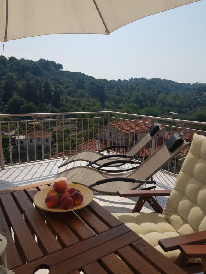 New Apartment With Panoramic View Stomorska Exterior foto
